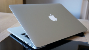 入了台二手 2015 款的 MacBook Pro，还不错